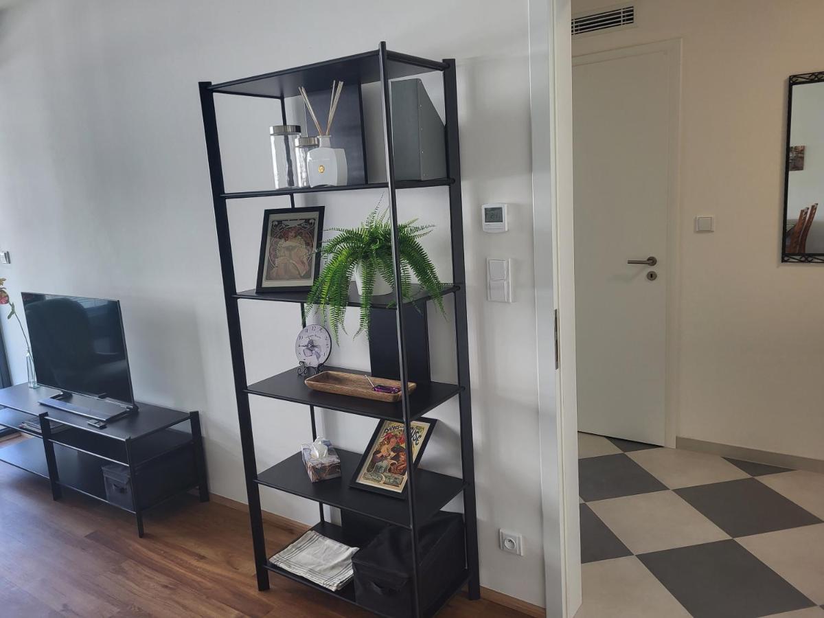 New Apartment In Karlin, Praha 8, Close To Center Экстерьер фото